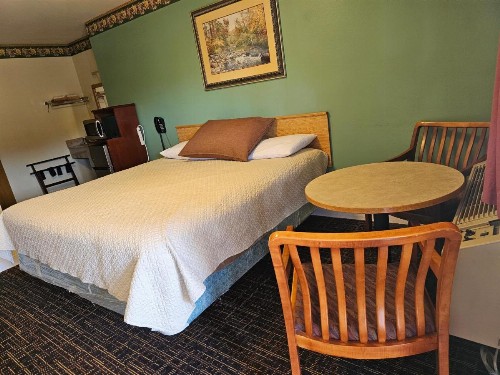 Cle Elum Travelers Inn - image 38