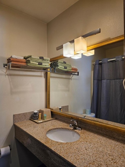 Cle Elum Travelers Inn - image 42