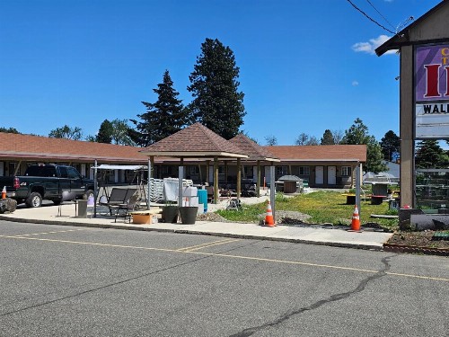 Cle Elum Travelers Inn - image 6