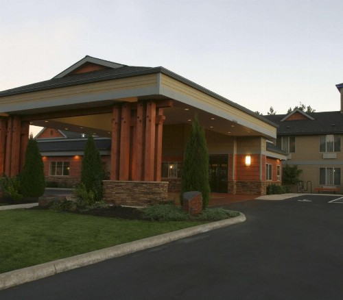 Best Western Snowcap Lodge - image 1