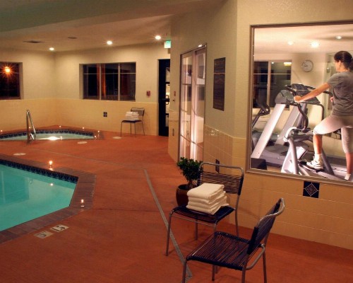 Best Western Snowcap Lodge - image 19