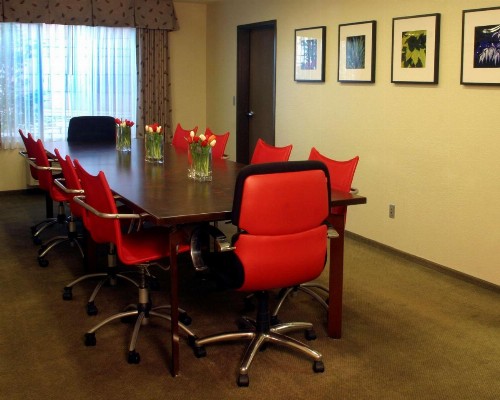 Best Western Snowcap Lodge - image 26