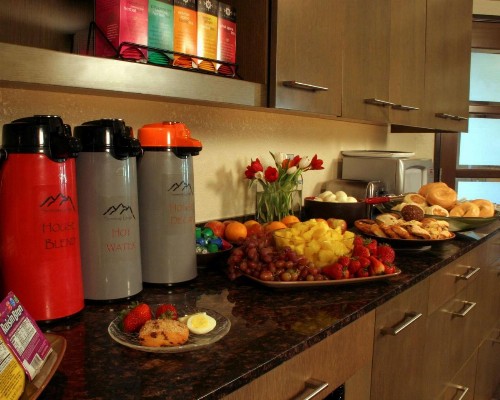 Best Western Snowcap Lodge - image 27