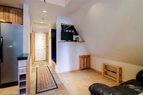 Cabin in the Woods - image 11