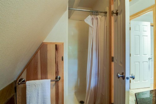 Cabin in the Woods - image 9