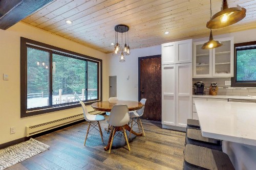 Creekside Cabin - image 12