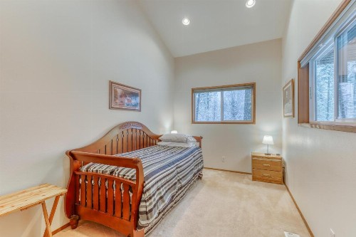 Elk Tracks Lodge - image 6