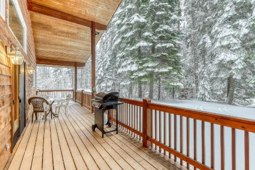 Elk Tracks Lodge - image 7