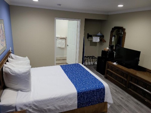 Travelodge by Wyndham Clearlake - image 12