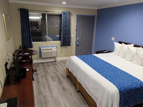 Travelodge by Wyndham Clearlake - image 16