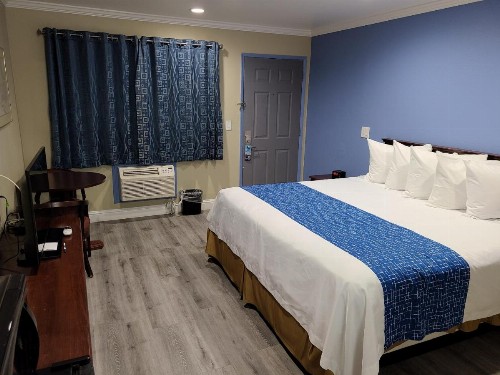 Travelodge by Wyndham Clearlake - image 21