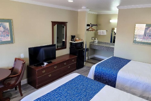Travelodge by Wyndham Clearlake - image 34