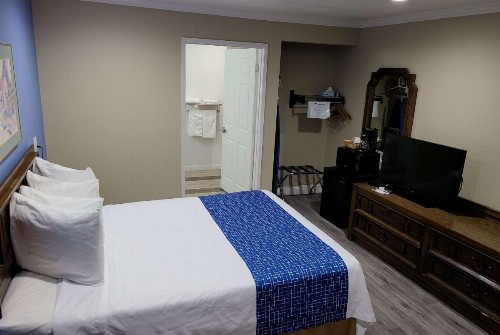 Travelodge by Wyndham Clearlake - image 43