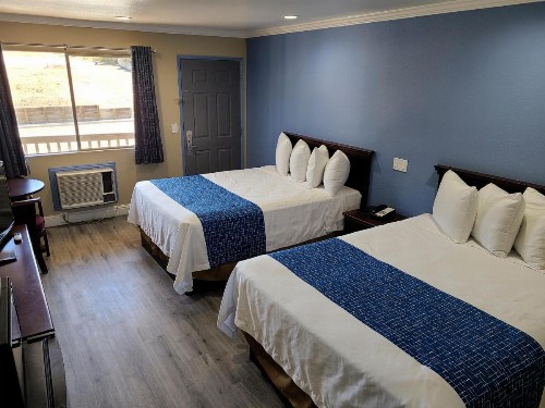 Travelodge by Wyndham Clearlake - image 5