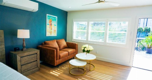 Sands Point Motel - image 19