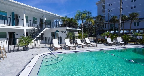 Sands Point Motel - image 34