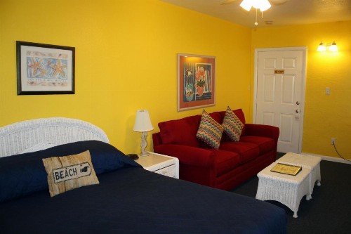 Barefoot Bay Resort Motel - image 12