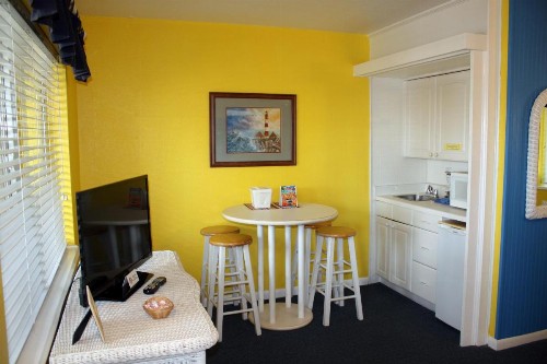 Barefoot Bay Resort Motel - image 31
