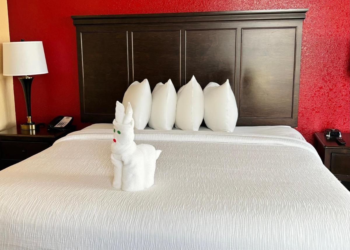 Pier House 60 Clearwater Beach Marina Hotel - image 4