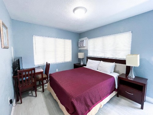 Sunrise Resort Motel South - image 28