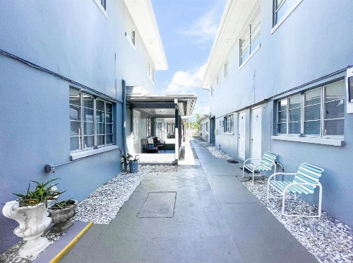 Sunrise Resort Motel South - image 30