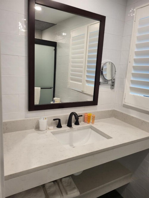 Brightwater Suites - image 18