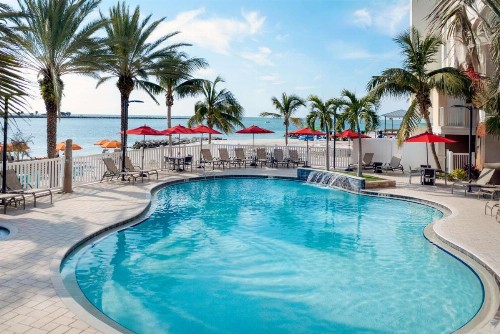 Hampton Inn and Suites Clearwater Beach - image 14
