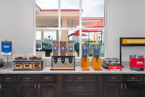 Hampton Inn and Suites Clearwater Beach - image 25