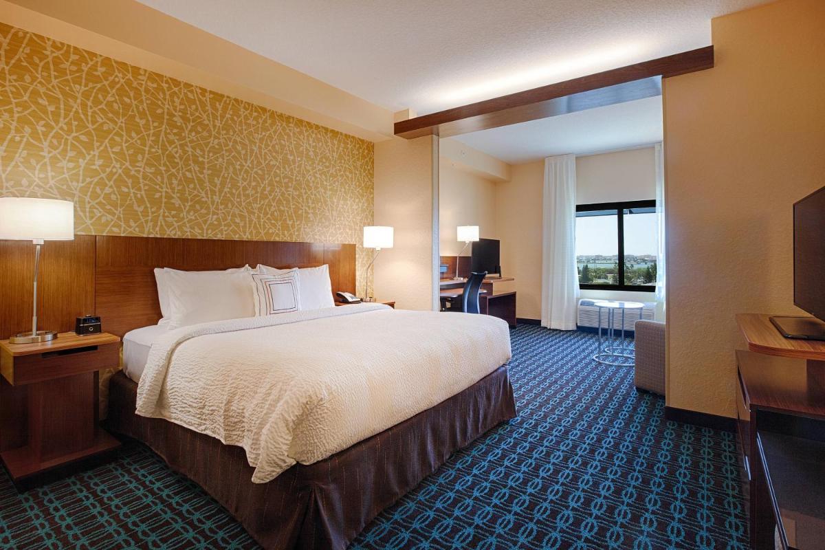 Fairfield Inn & Suites by Marriott Clearwater Beach - image 7