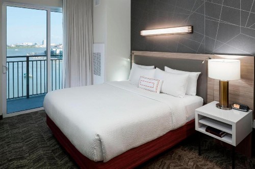 SpringHill Suites by Marriott Clearwater Beach - image 27