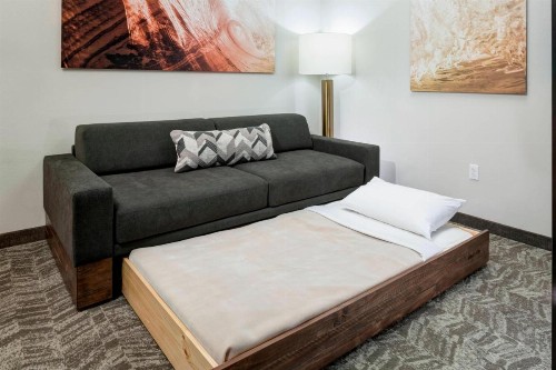 SpringHill Suites by Marriott Clearwater Beach - image 33