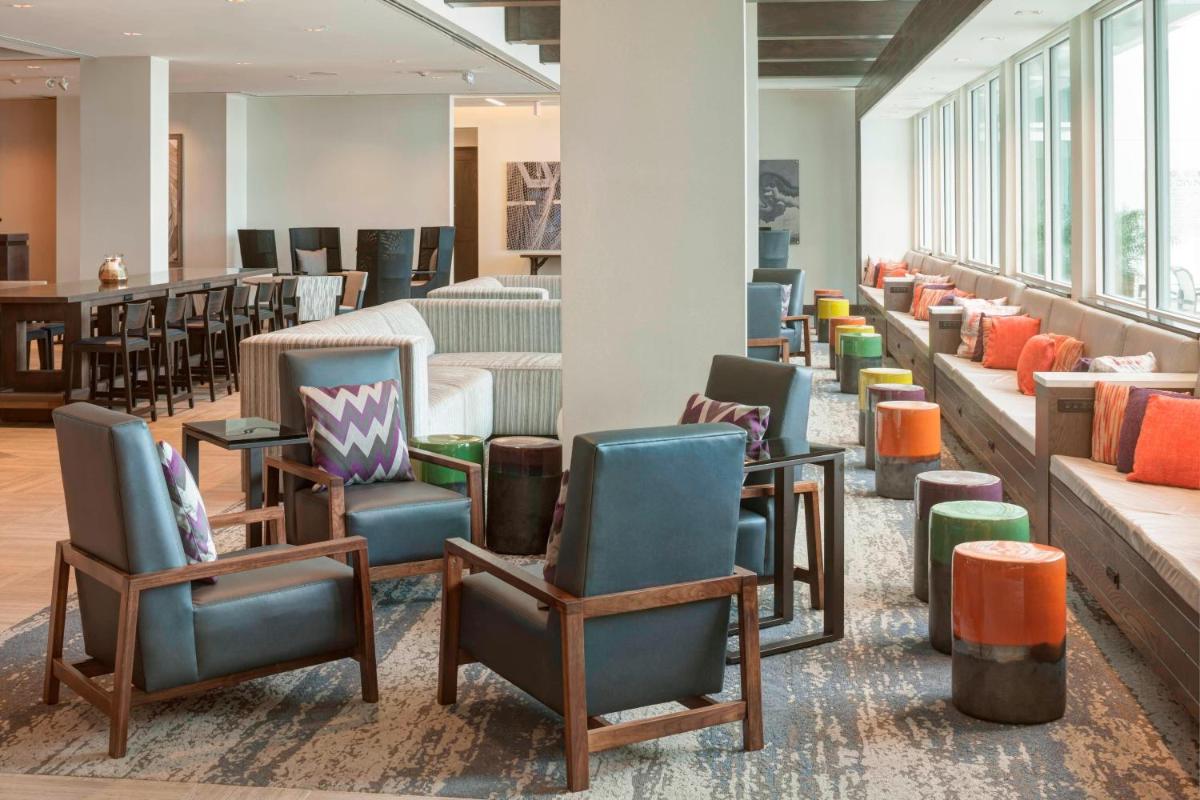 SpringHill Suites by Marriott Clearwater Beach - image 5