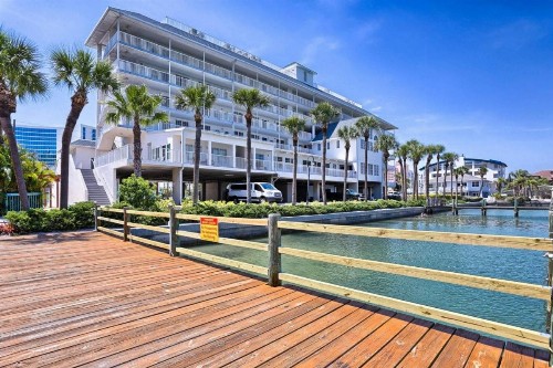 502 Dockside - image 10