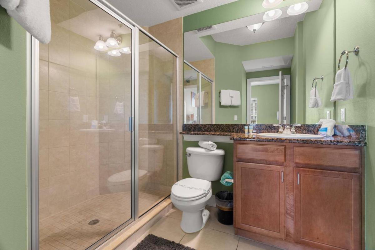 404 Bay Harbor - image 3