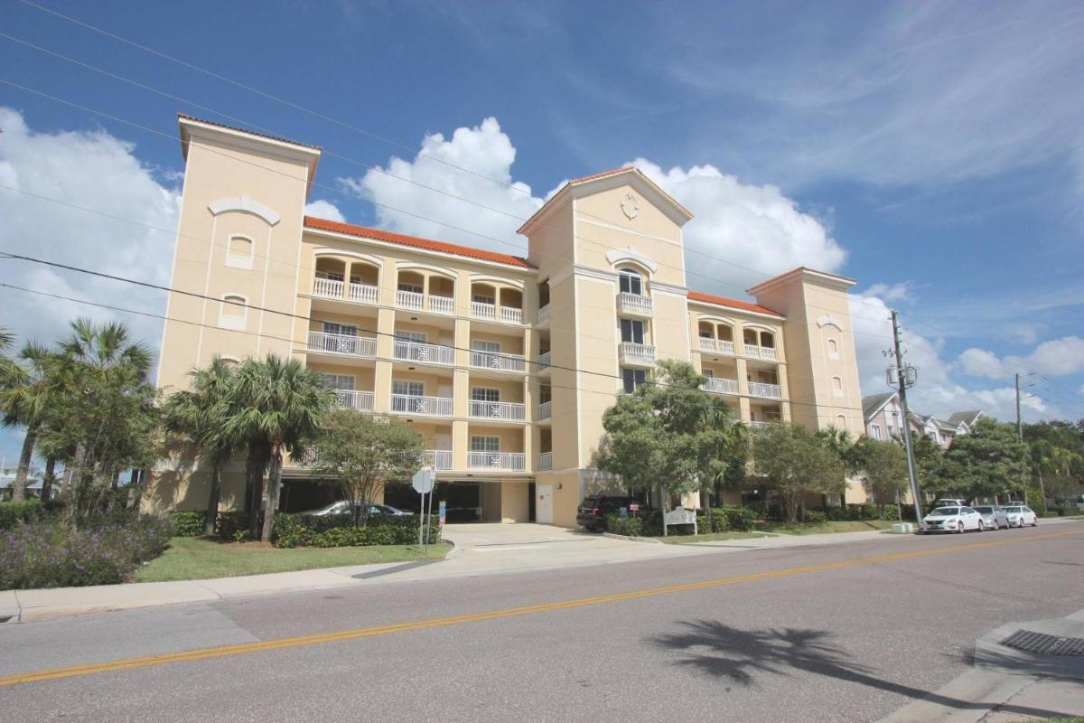 404 Bay Harbor - image 4