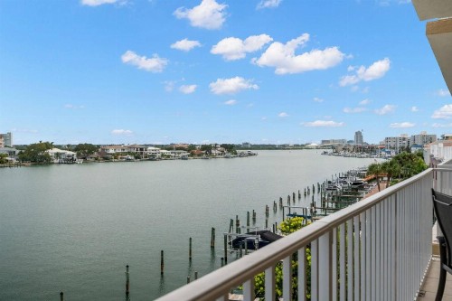 404 Bay Harbor - image 5
