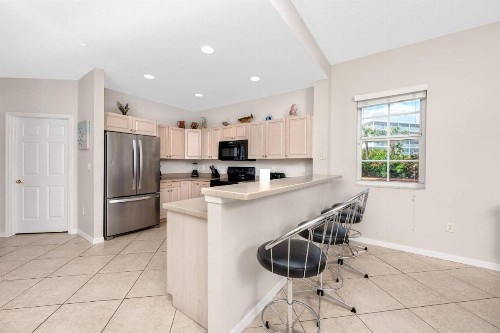 200 Harborview Grande - image 34