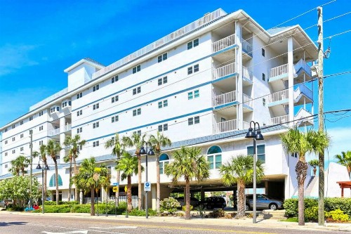 406 Dockside - image 11