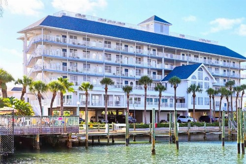 406 Dockside - image 23