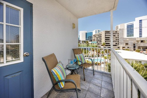 406 Dockside - image 44