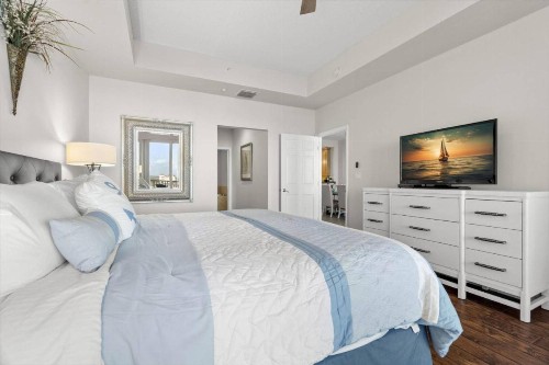 603 Harborview Grande