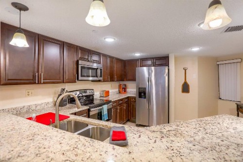 12B Crescent Beach Club - image 21