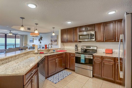 12B Crescent Beach Club - image 26