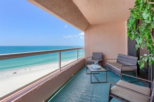 12B Crescent Beach Club - image 3