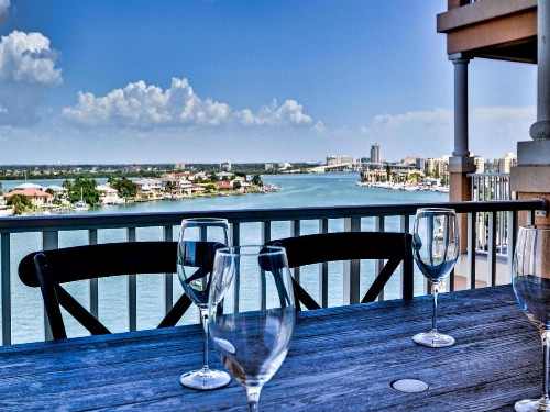 Harborview Grande 700 Waterfront Condo
