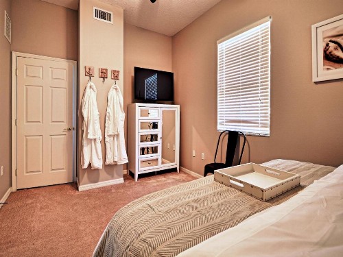 Harborview Grande 700 Waterfront Condo - image 14