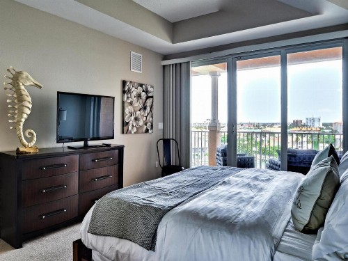Harborview Grande 700 Waterfront Condo - image 7