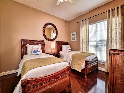 Bay Harbor 302 - image 16