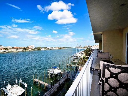 Bay Harbor 403