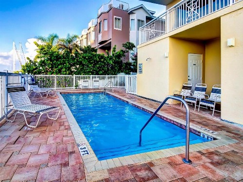 Bay Harbor 403 - image 10